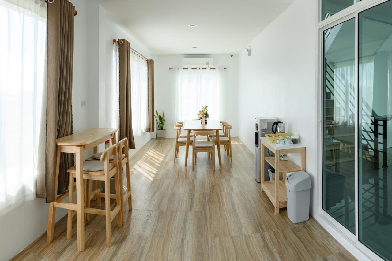 Munruk Hostel Прачуап Кири Кан Екстериор снимка